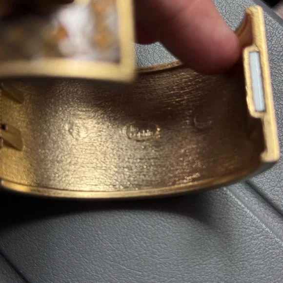 Lia Sophia Gold and Olive Bracelet - Picture 2 of 4